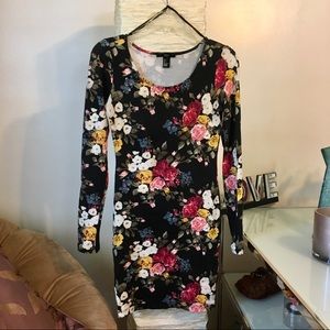 Forever 21 Blk/Floral Fitted Stretchy Mini-Dress